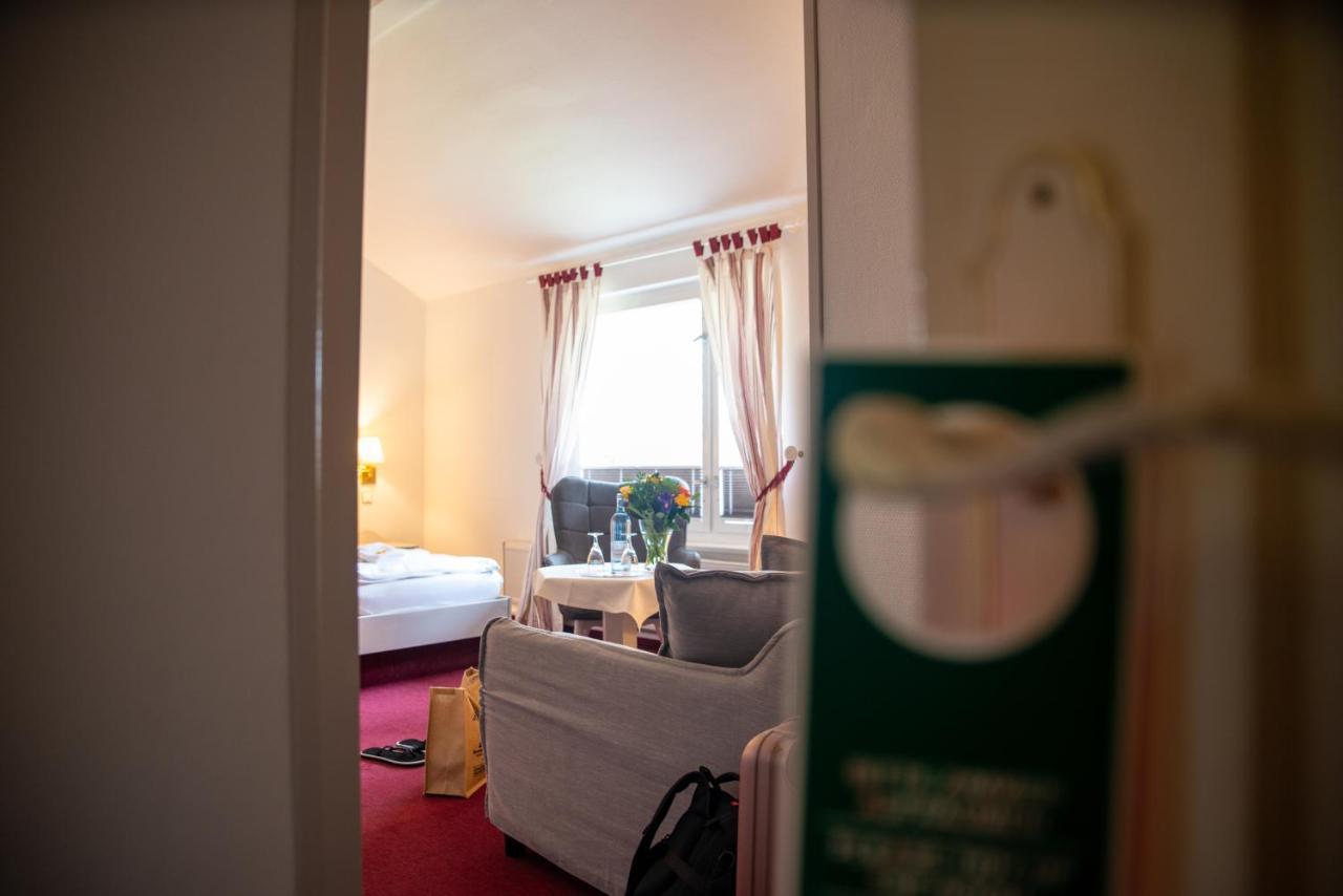 הרינגסדורף Meeressterne Hotel Weisses Schloss מראה חיצוני תמונה